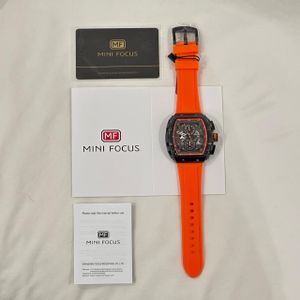MINI FOCUS MF 0399Montre homme sport silicone orange étanche 3ATM – chronographe quartz précis